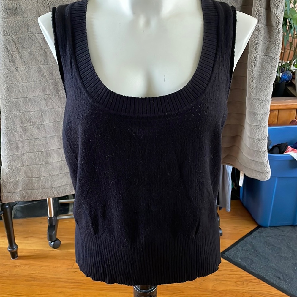 Black Light Weight Jacob Sweater Vest